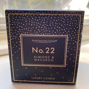 Huntington Home No.22 Candle